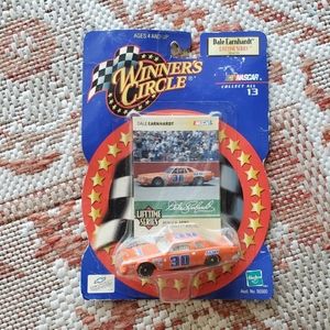 Winner's Circle Dale Earnhardt 1:64.
